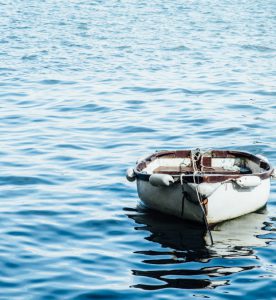 bote en el agua